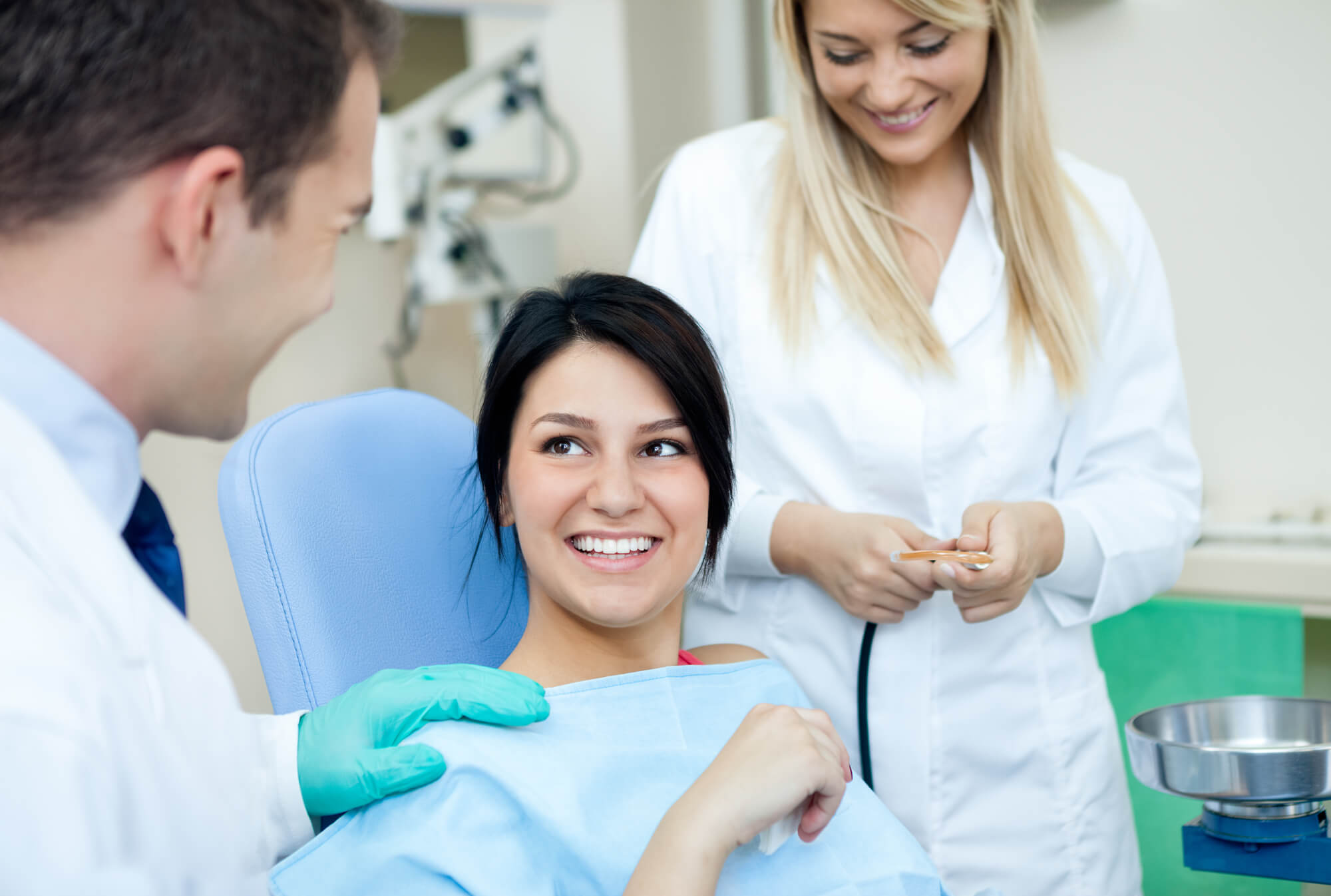 patient smiling at her dentist in citrus county fl